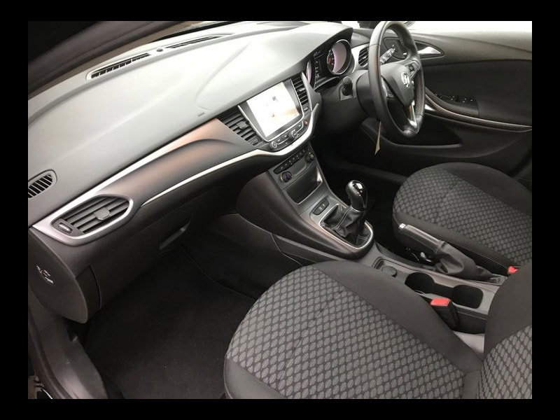 Vauxhall Astra DESIGN Nav 1.6 CDTI ECOTEC S/S