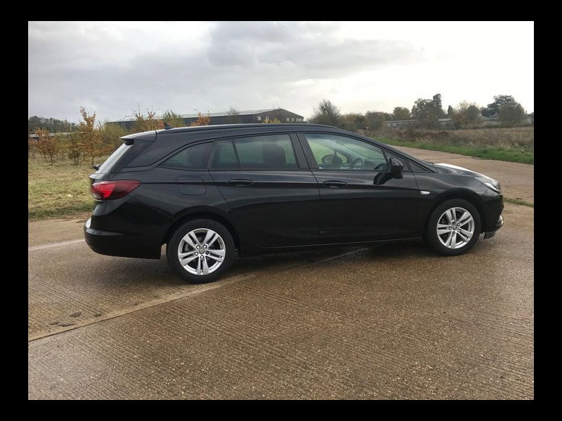 Vauxhall Astra DESIGN Nav 1.6 CDTI ECOTEC S/S