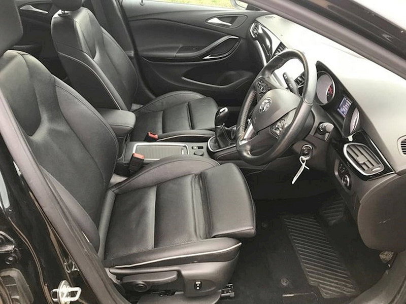 Vauxhall Astra ELITE NAV 1.6 CDTI £20 TAX
