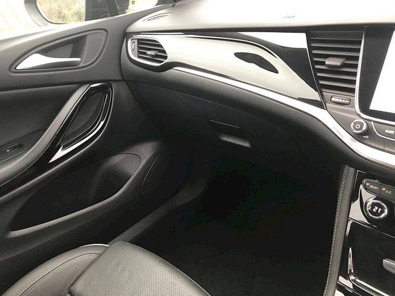 Vauxhall Astra ELITE NAV 1.6 CDTI £20 TAX