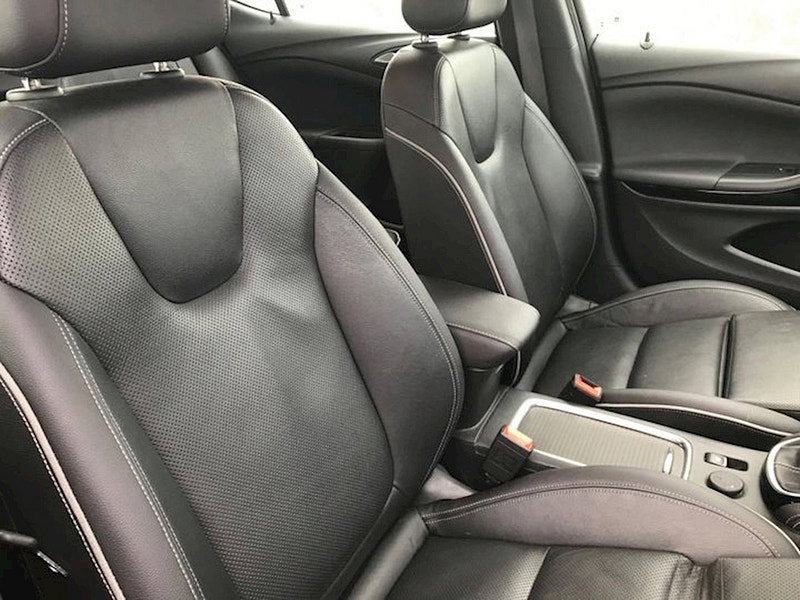 Vauxhall Astra ELITE NAV 1.6 CDTI £20 TAX