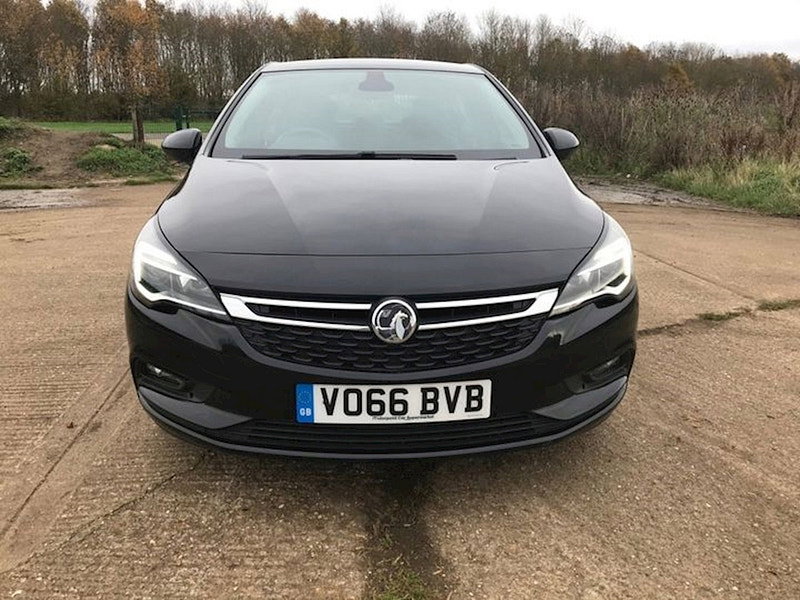 Vauxhall Astra ELITE NAV 1.6 CDTI £20 TAX