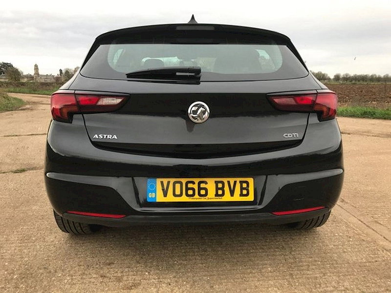 Vauxhall Astra ELITE NAV 1.6 CDTI £20 TAX