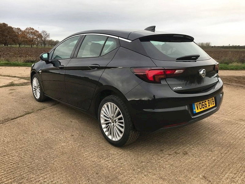 Vauxhall Astra ELITE NAV 1.6 CDTI £20 TAX
