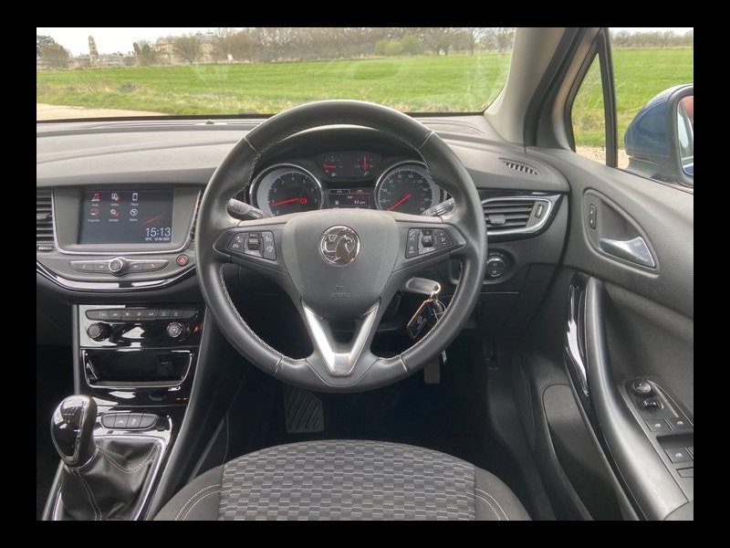 Vauxhall Astra SRi 1.4 100PS 5 dr