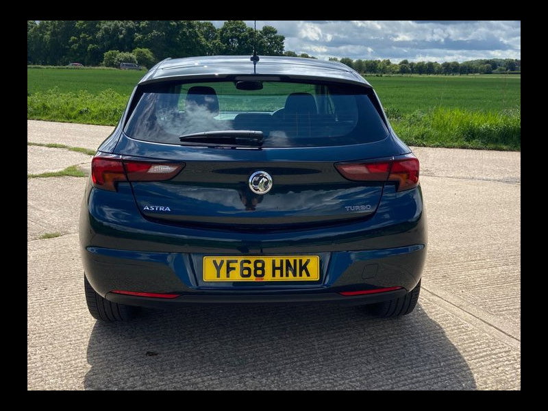 Vauxhall Astra SRi 1.4 Turbo 140PS