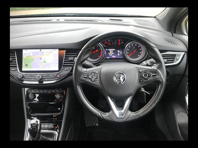 Vauxhall Astra SRI NAV 1.4 TURBO 5-DR