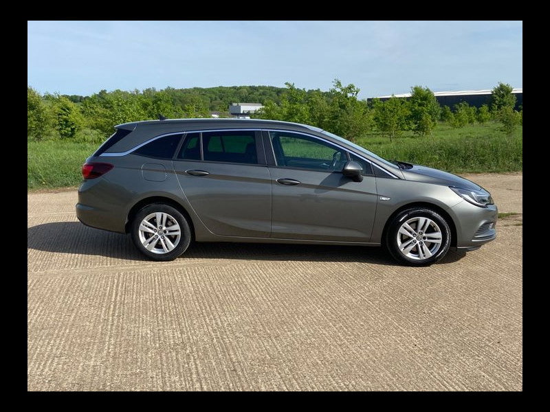 Vauxhall Astra TECH LINE NAV 1.6 CDTI Automatic