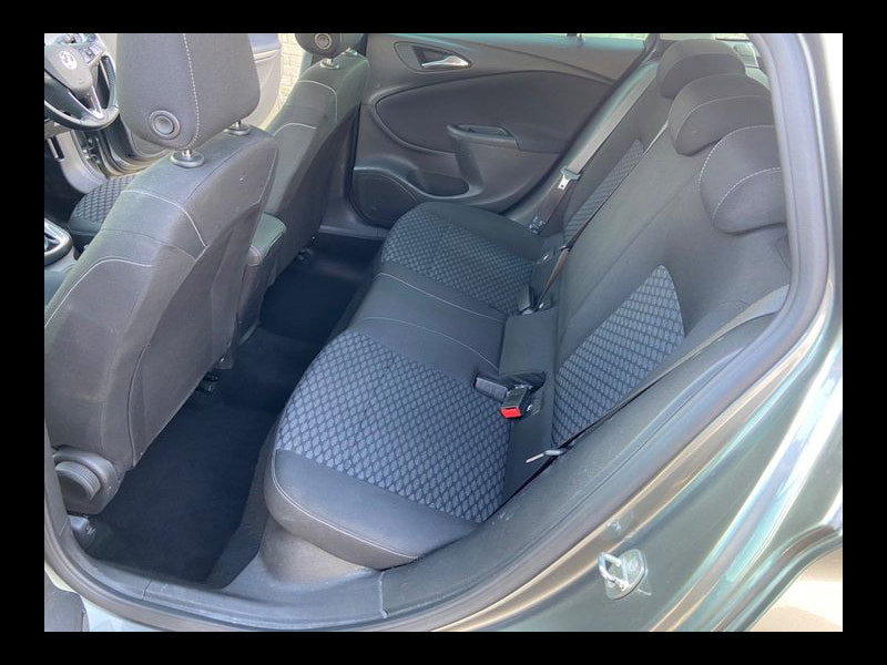 Vauxhall Astra TECH LINE NAV 1.6 CDTI Automatic