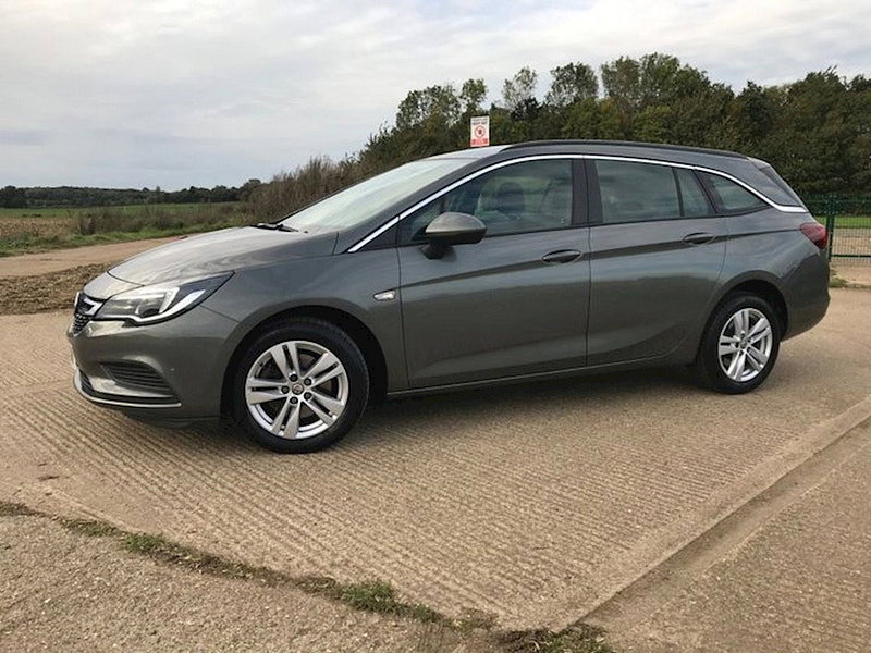 Vauxhall Astra TECH LINE NAV 1.6 CDTI SPORT PACK