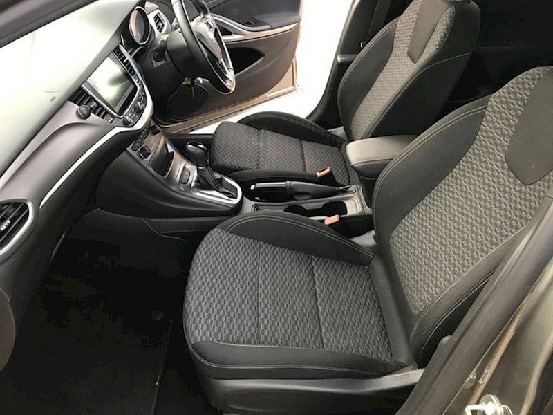 Vauxhall Astra TECH LINE NAV 1.6 CDTI SPORT PACK