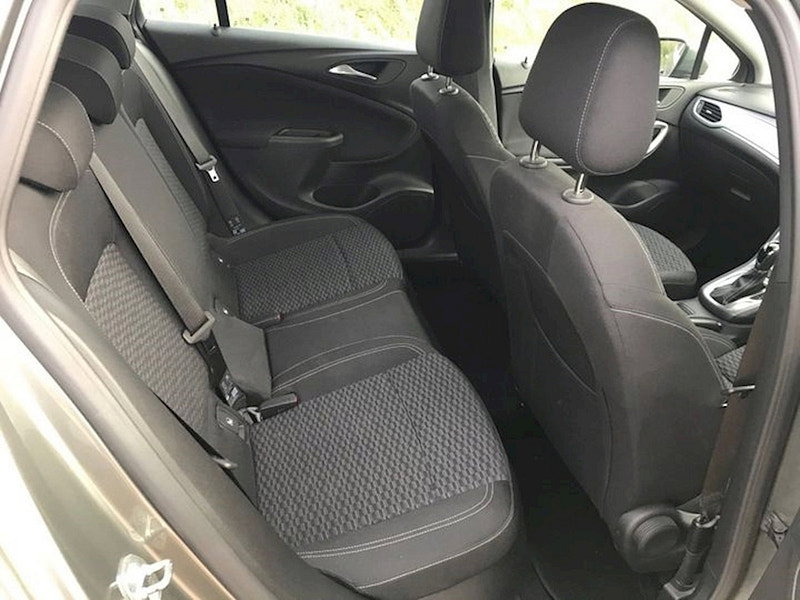 Vauxhall Astra TECH LINE NAV 1.6 CDTI SPORT PACK