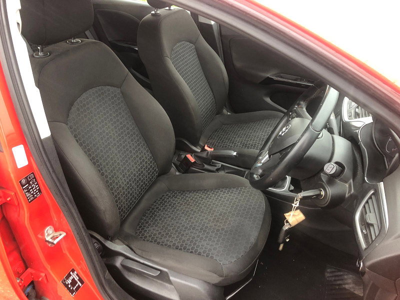 Vauxhall Corsa 1.4i ecoTEC Design Hatchback 5dr Petrol Manual Euro 6 (90 ps)