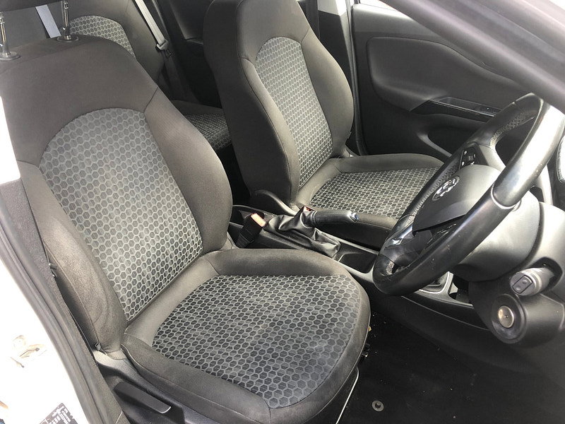 Vauxhall Corsa 1.4i ecoFLEX Design Hatchback 5dr Petrol Manual Euro 6 (90 ps)