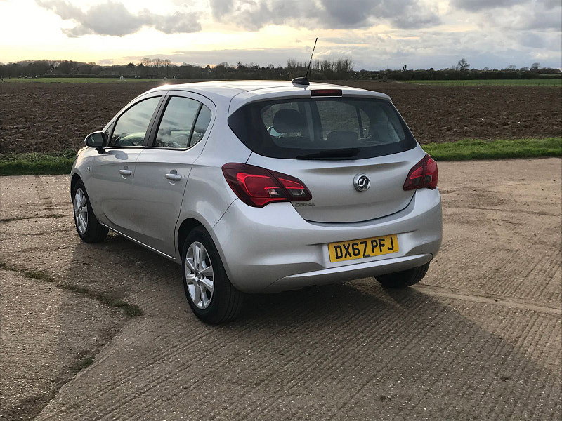 Vauxhall Corsa 1.4L DESIGN ECOFLEX Hatchback 5dr Petrol Manual Euro 6 (74 bhp)