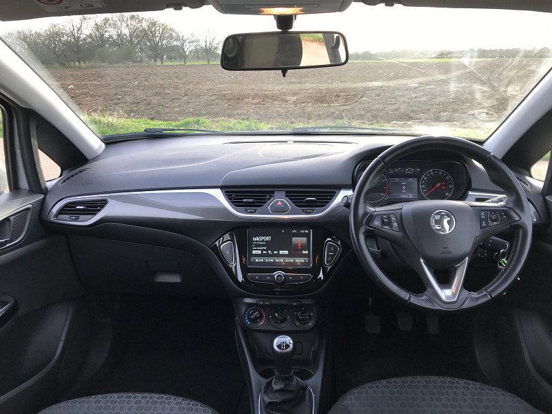 Vauxhall Corsa 1.4L DESIGN ECOFLEX Hatchback 5dr Petrol Manual Euro 6 (74 bhp)