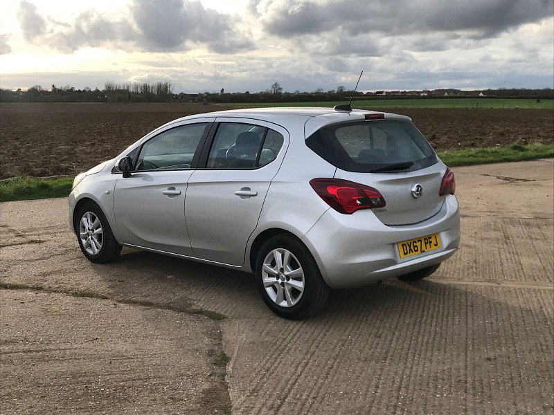 Vauxhall Corsa 1.4L DESIGN ECOFLEX Hatchback 5dr Petrol Manual Euro 6 (74 bhp)