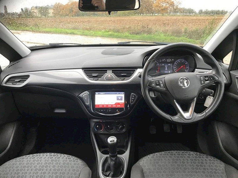 Vauxhall Corsa DESIGN 1.2 5 DR