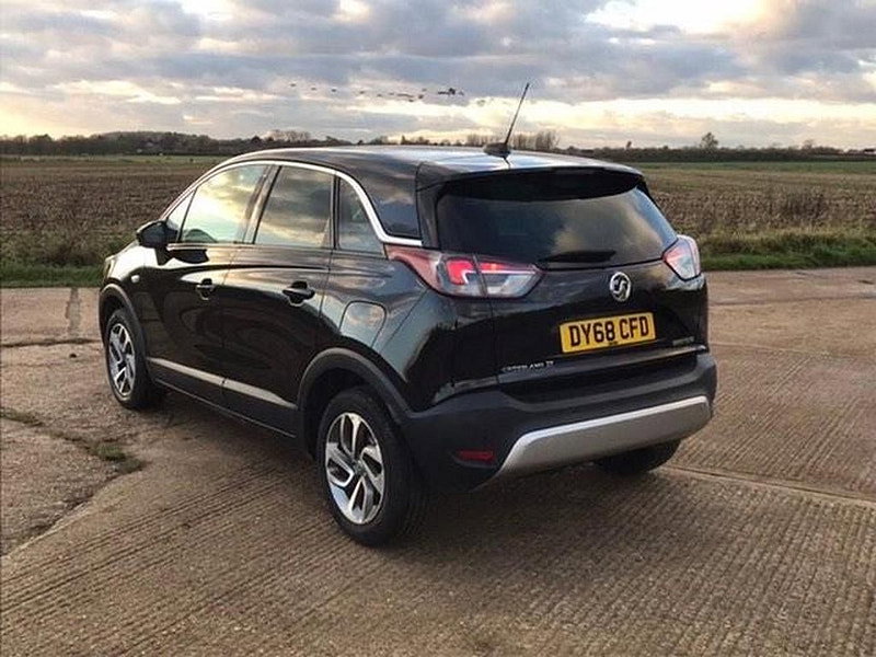 Vauxhall Crossland X 1.6L TECH LINE NAV ECOTEC S/S 5dr Diesel Manual Euro 6 (98 bhp)