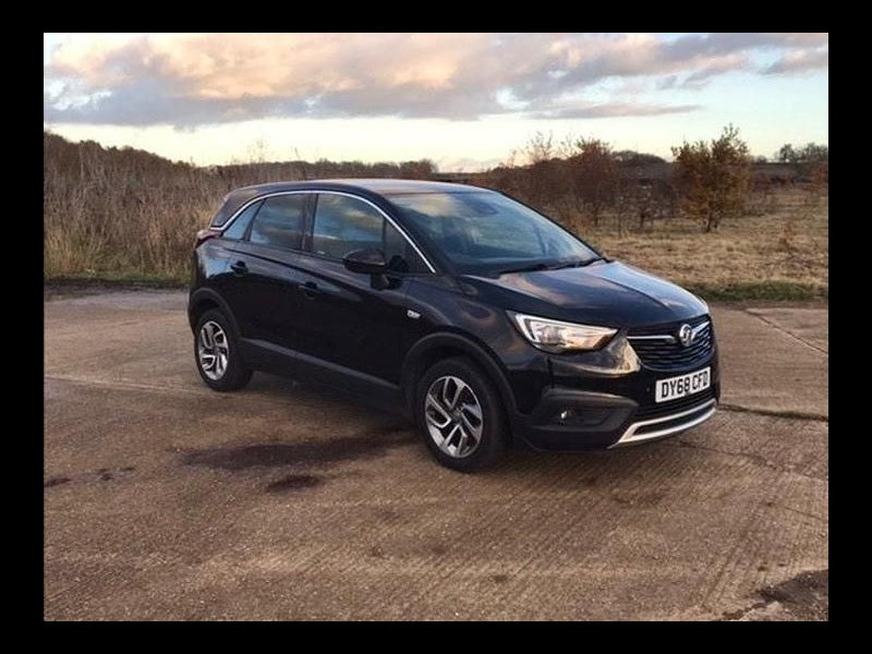 Vauxhall Crossland X 1.6L TECH LINE NAV ECOTEC S/S 5dr Diesel Manual Euro 6 (98 bhp)