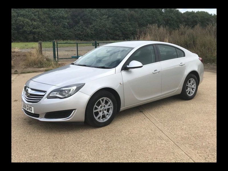 Vauxhall Insignia DESIGN 1.8VVti 5 DR - 1 OWNER