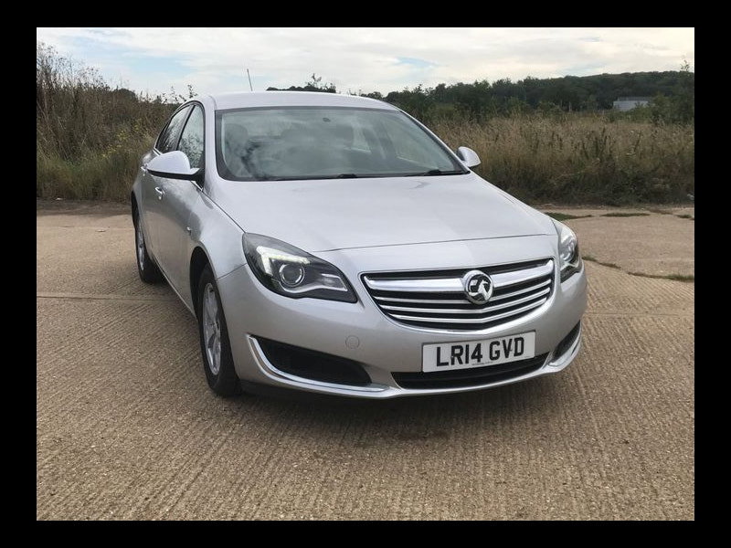 Vauxhall Insignia DESIGN 1.8VVti 5 DR - 1 OWNER
