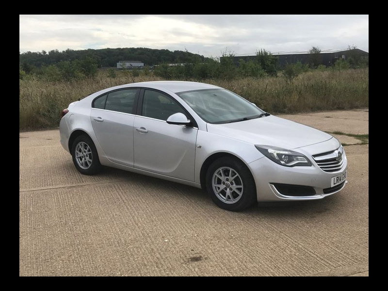 Vauxhall Insignia DESIGN 1.8VVti 5 DR - 1 OWNER