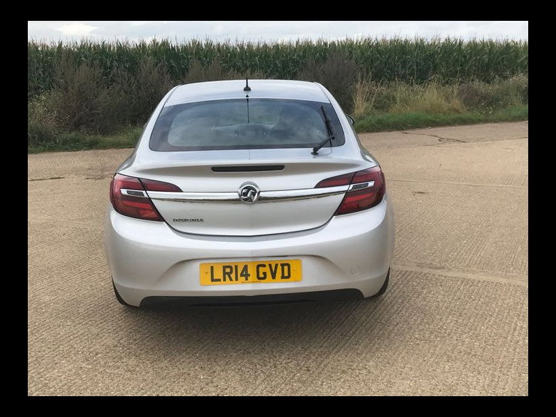 Vauxhall Insignia DESIGN 1.8VVti 5 DR - 1 OWNER
