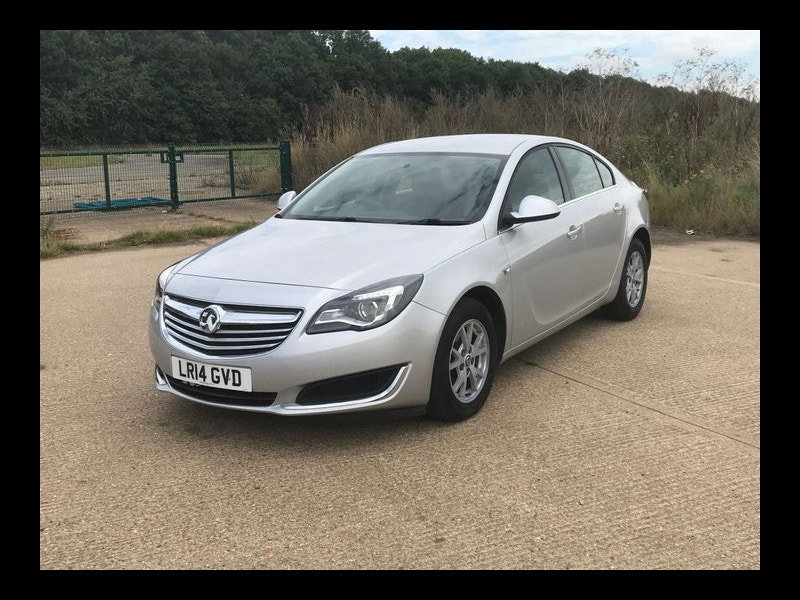 Vauxhall Insignia DESIGN 1.8VVti 5 DR - 1 OWNER