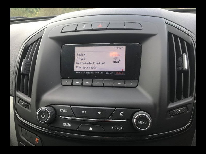 Vauxhall Insignia DESIGN 1.8VVti 5 DR - 1 OWNER