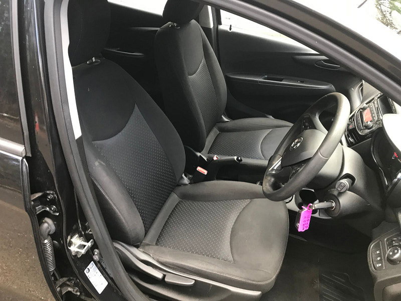 Vauxhall Viva 1.0L SE AC Hatchback 5dr Petrol Manual Euro 6 (74 bhp)