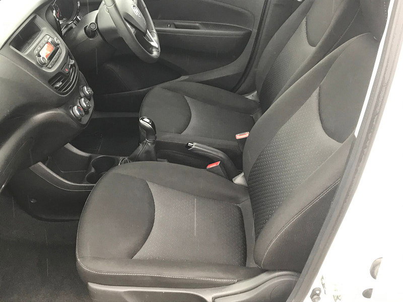 Vauxhall Viva 1.0L SE Hatchback 5dr Petrol Manual Euro 6 (72 bhp)