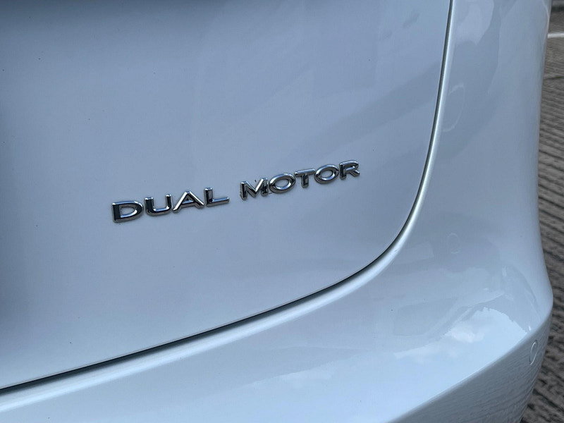 Tesla Model 3 (Dual Motor) Long Range Auto 4WDE 4dr