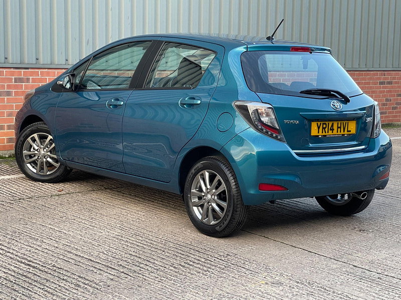 Toyota Yaris 1.33 Dual VVT-i Icon Plus Euro 5 5dr