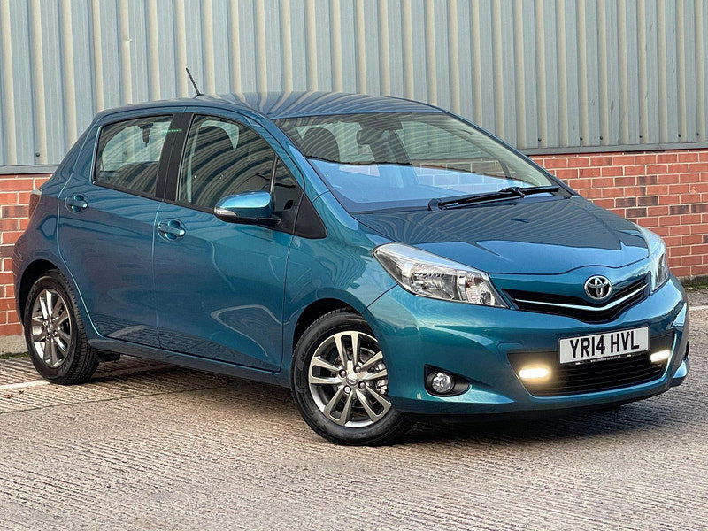 Toyota Yaris 1.33 Dual VVT-i Icon Plus Euro 5 5dr