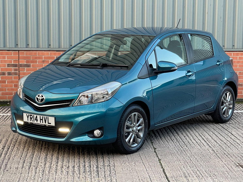Toyota Yaris 1.33 Dual VVT-i Icon Plus Euro 5 5dr