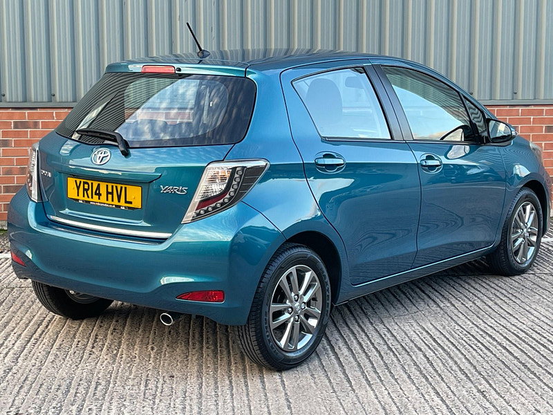 Toyota Yaris 1.33 Dual VVT-i Icon Plus Euro 5 5dr