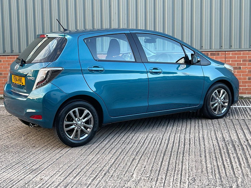 Toyota Yaris 1.33 Dual VVT-i Icon Plus Euro 5 5dr