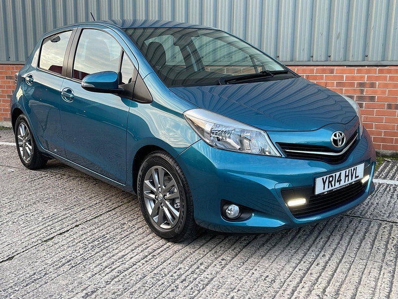 Toyota Yaris 1.33 Dual VVT-i Icon Plus Euro 5 5dr