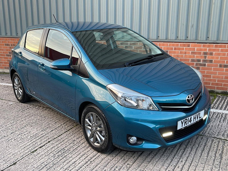 Toyota Yaris 1.33 Dual VVT-i Icon Plus Euro 5 5dr