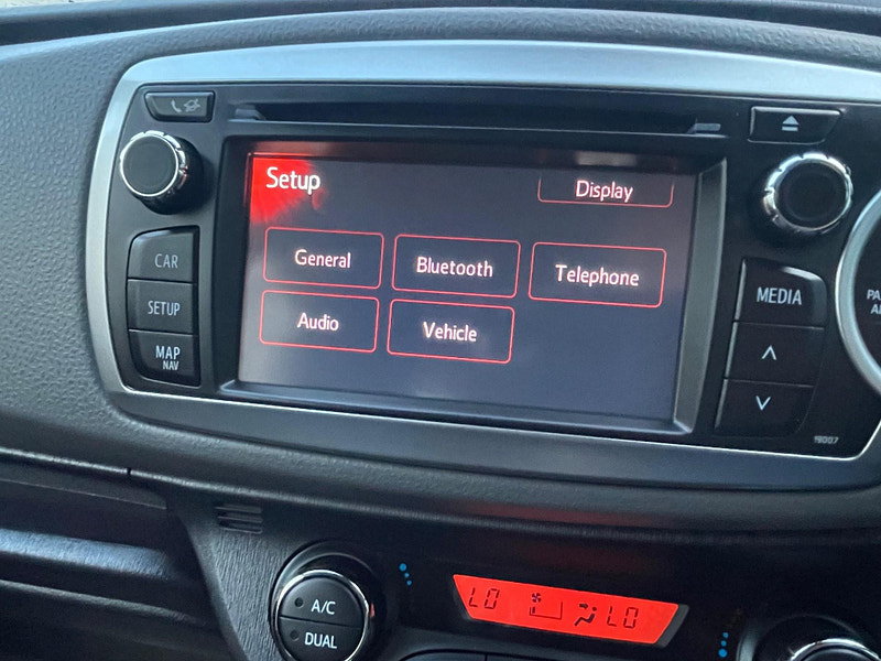Toyota Yaris 1.33 Dual VVT-i Icon Plus Euro 5 5dr