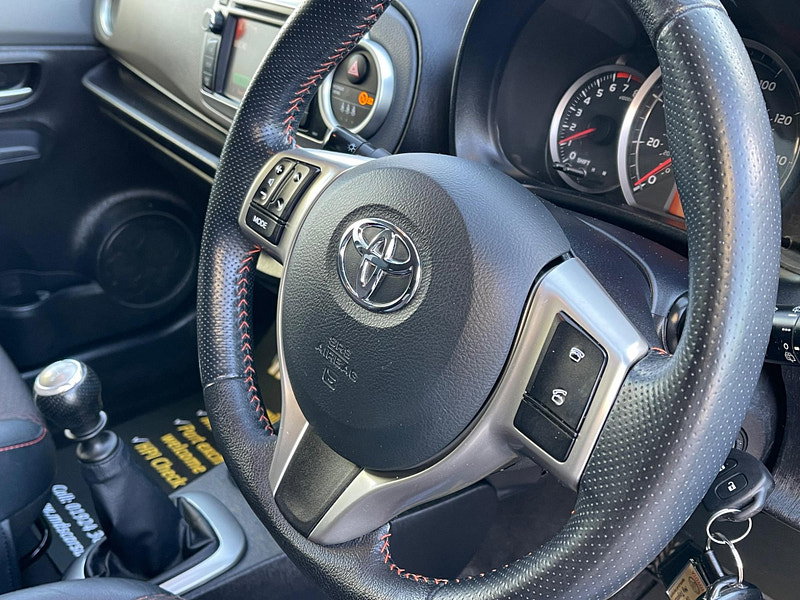 Toyota Yaris 1.33 Dual VVT-i SR Euro 5 5dr