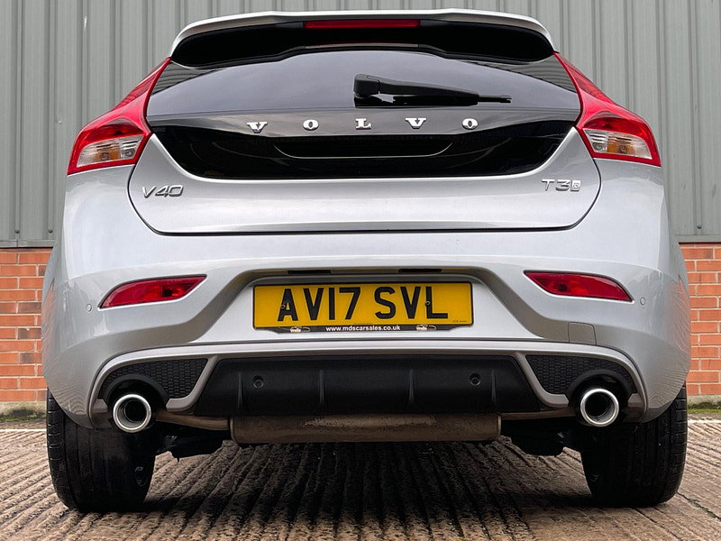 Volvo V40 2.0 T3 R-Design Pro Euro 6 (s/s) 5dr