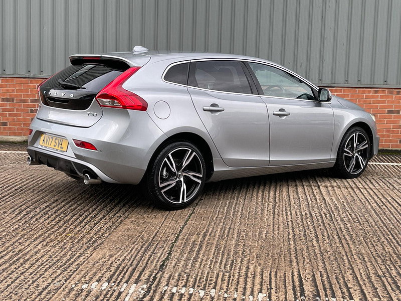 Volvo V40 2.0 T3 R-Design Pro Euro 6 (s/s) 5dr
