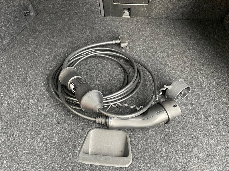 Volvo XC40 1.5h T5 Twin Engine Recharge 10.7kWh R-Design Pro Auto Euro 6 (s/s) 5dr