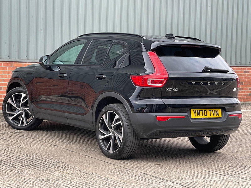 Volvo XC40 1.5h T5 Twin Engine Recharge 10.7kWh R-Design Pro Auto Euro 6 (s/s) 5dr
