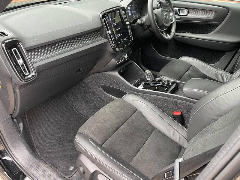 Volvo XC40 1.5h T5 Twin Engine Recharge 10.7kWh R-Design Pro Auto Euro 6 (s/s) 5dr