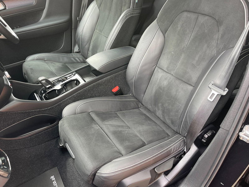 Volvo XC40 1.5h T5 Twin Engine Recharge 10.7kWh R-Design Pro Auto Euro 6 (s/s) 5dr