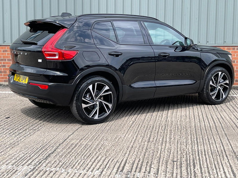 Volvo XC40 1.5h T5 Twin Engine Recharge 10.7kWh R-Design Pro Auto Euro 6 (s/s) 5dr