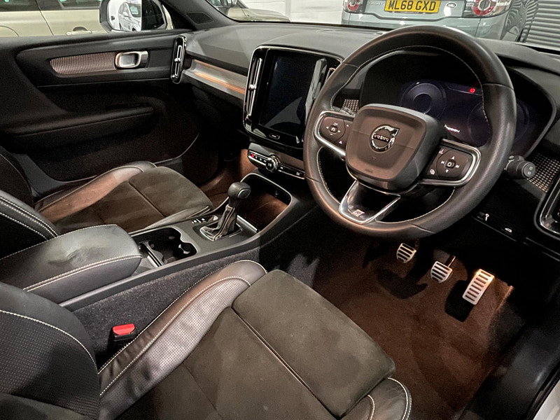 Volvo XC40 2.0 D3 R-Design Euro 6 (s/s) 5dr